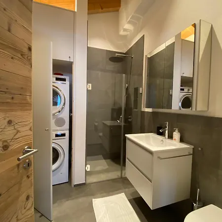 Chesa Forma 8 By * Arosa